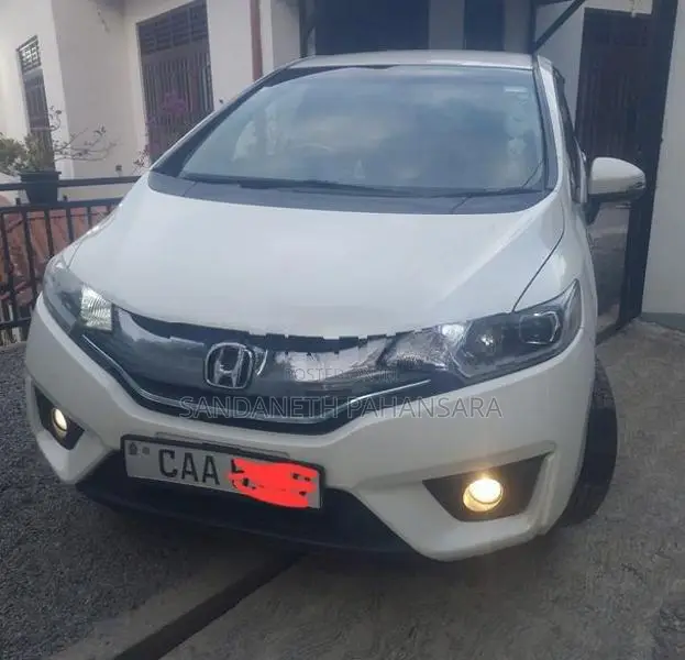 Honda Fit GP5 2013