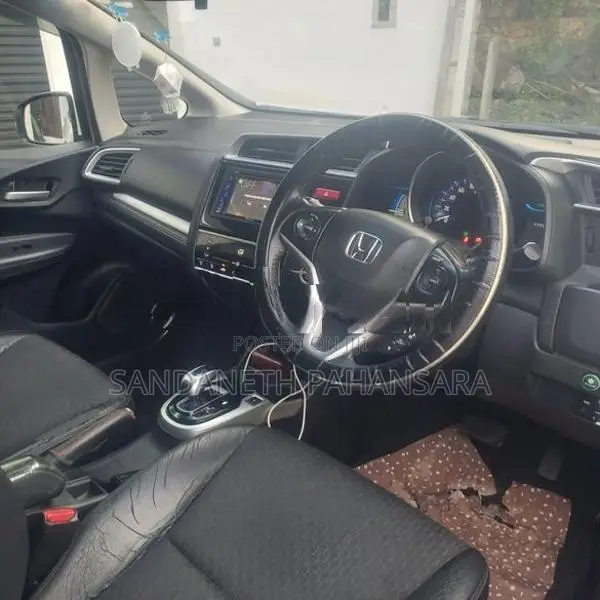 Honda Fit GP5 2013