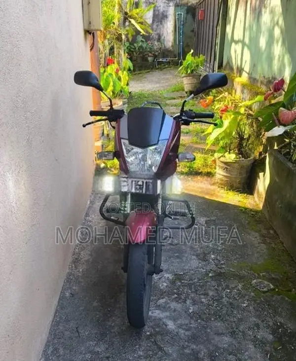 Mahindra Centuro 2018