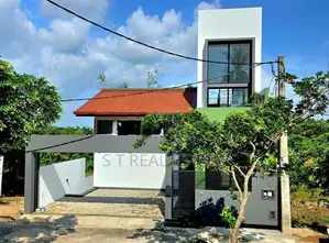 Architecture Designed 3 Storey House for Sale in Homagama