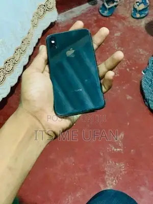 Apple iPhone X 64GB (Used)