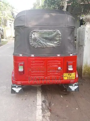 Bajaj RE 2004