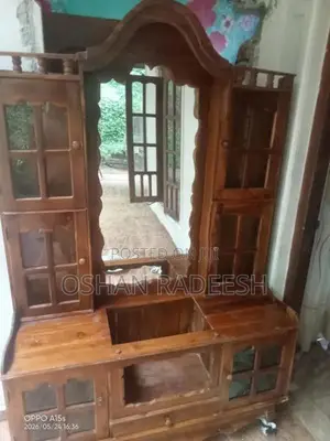 Solid Wood Dressing Table