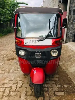 Bajaj RE 4 Stroke 2015