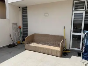 3 Bedroom House for Sale - Boralesgamuwa (EM646)