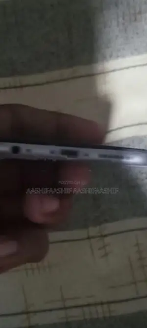 Apple iPhone 6S (Used)