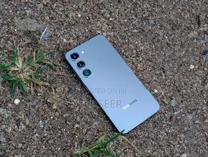 Samsung Galaxy S23 (Used)