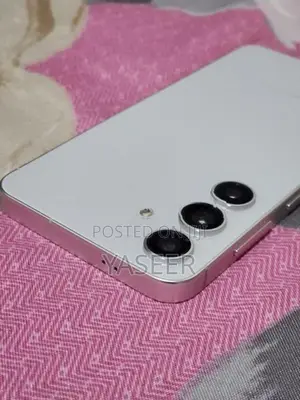 Samsung Galaxy S24 (Used)