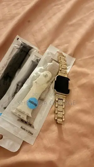 Apple Watch SE Starlight