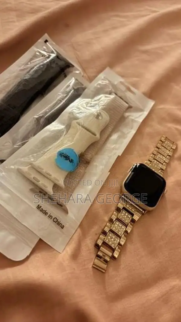 Apple Watch SE Starlight