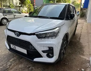 Toyota Raize Z HYBRID 1200CC 2025