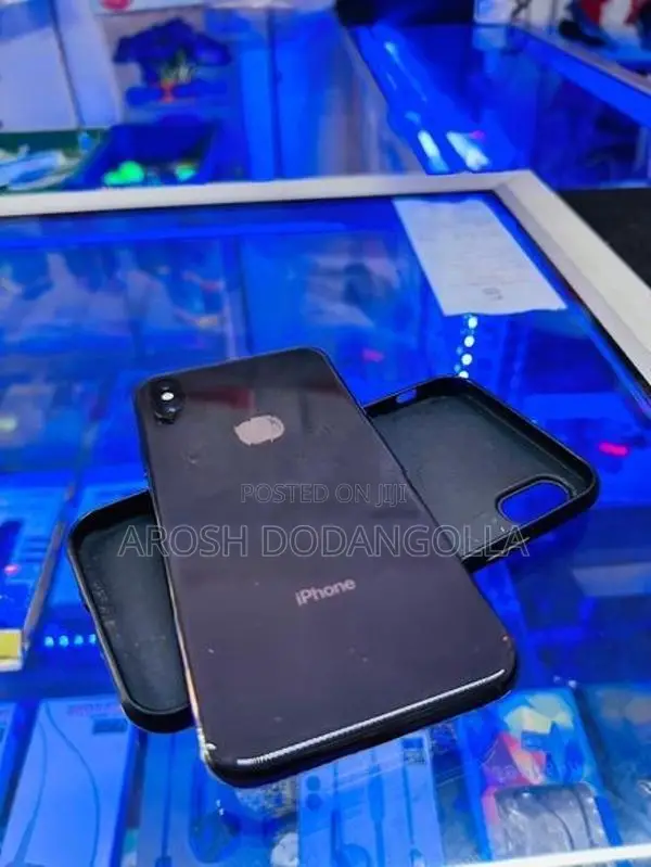 Apple iPhone X (Used)