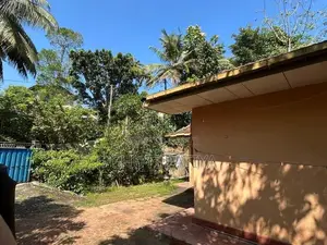 පොල් කන්ද,මීටියාගොඩ( ජයන්ති විහාරය) අසල නිවස විකිණීමට