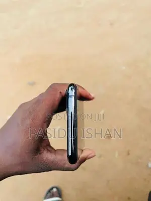 Apple iPhone 11 Pro (Used)
