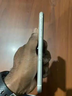 Apple iPhone 11 (Used)