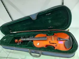 Lark Violin