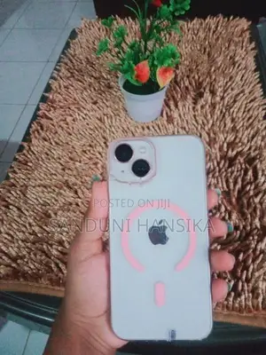 Apple iPhone 13 (Used)