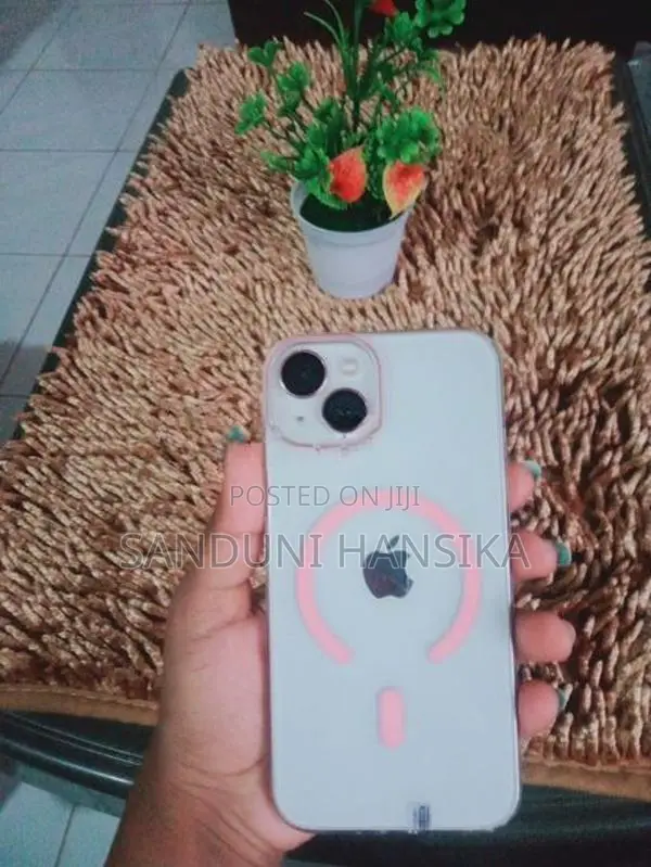 Apple iPhone 13 (Used)