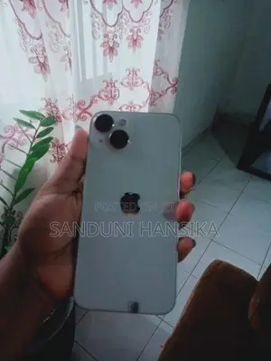Apple iPhone 13 (Used)