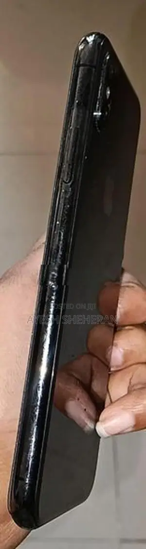 Apple iPhone X 64GB (Used)