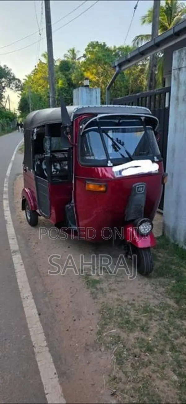 Bajaj RE 2006