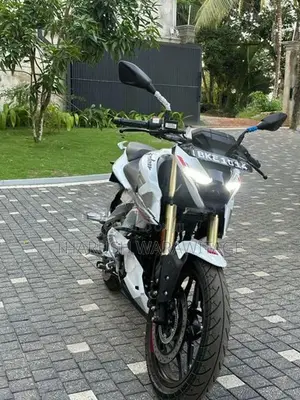 Bajaj Pulsar N160 2025