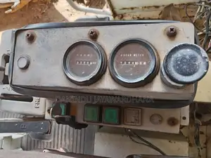 Miisubishi MG-130 Motor Grader