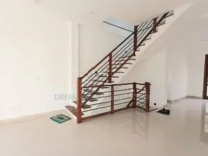 Brand New Ultra Luxury 3-Storey House for Sale Piliyandala
