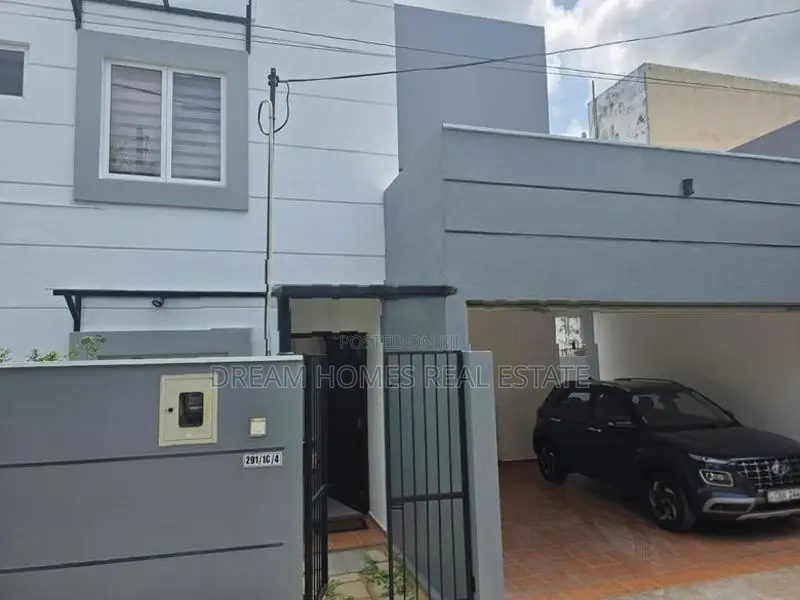 Brand New Style House for Sale in Piliyandala
