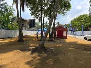 Walisara මහබාගේ නගරයෙන් සංවර්ධනය කරන ලද ඉඩම