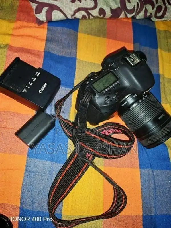 Canon EOS 7D Camera