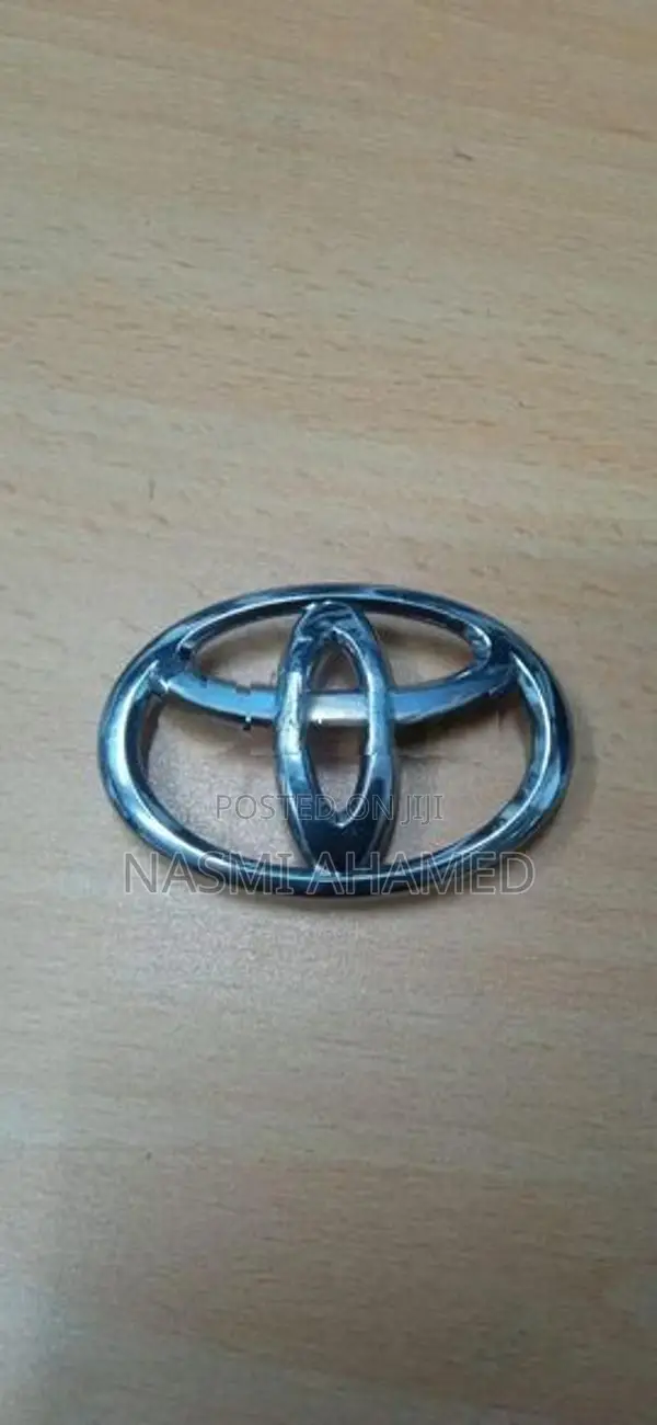 Toyota steering wheel logo