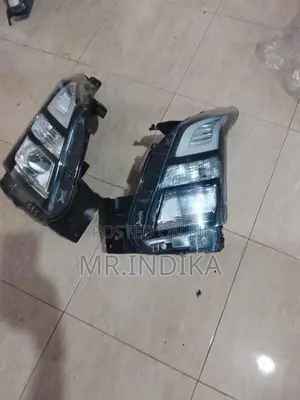 Suzuki wagon r mh 55 stingray head light