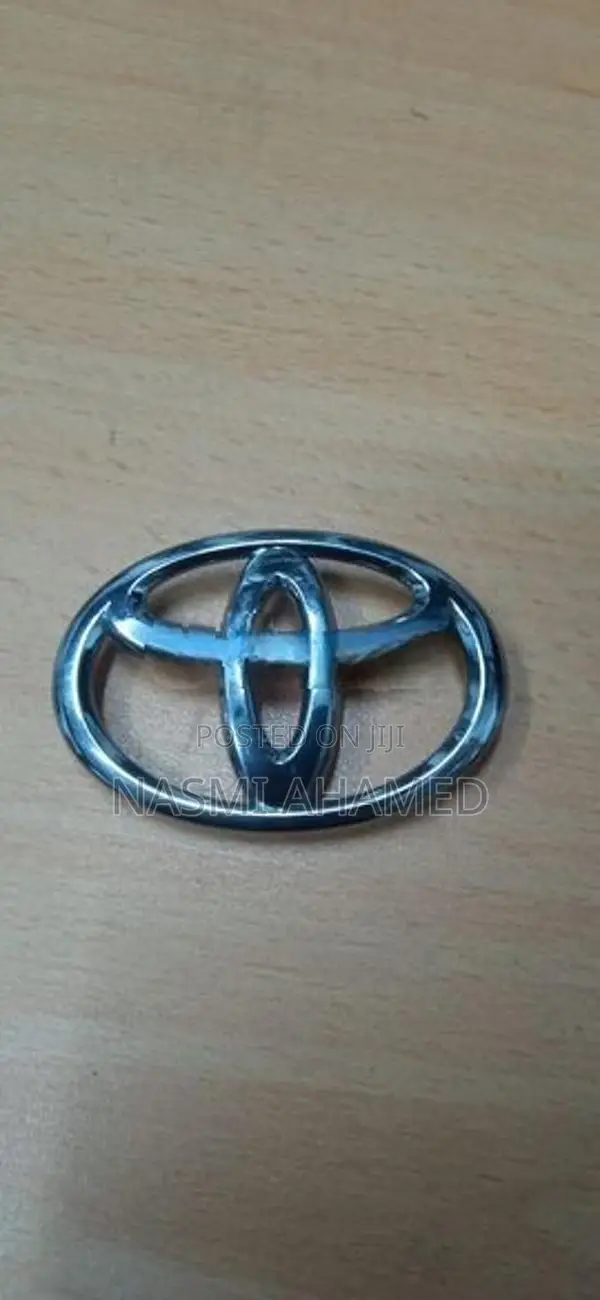Toyota steering wheel logo