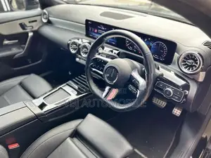 Mercedes Benz CLA 250 2024
