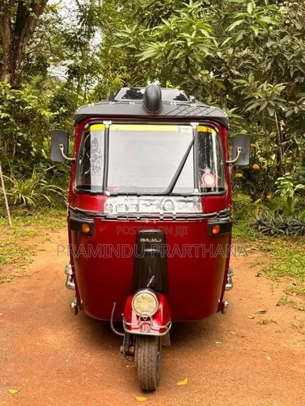 Bajaj RE 2008