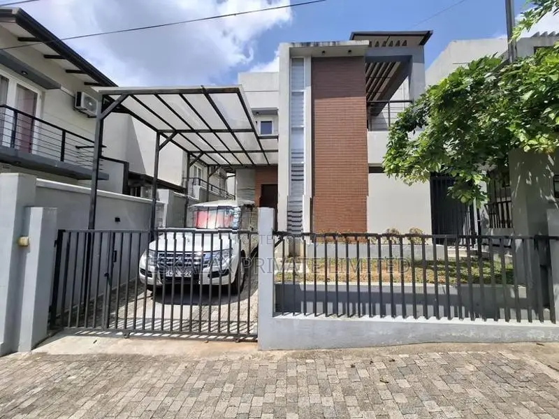 Canterbury Furnished House For Rent in Piliyandala -EH273