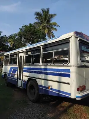 Tata 909 Bus 1990