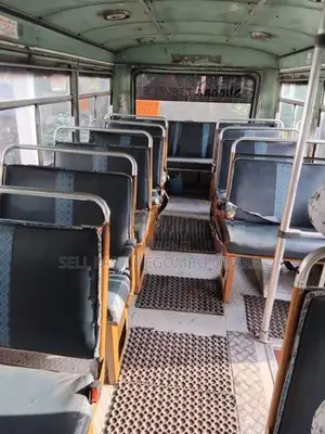 Tata 909 Bus 1990