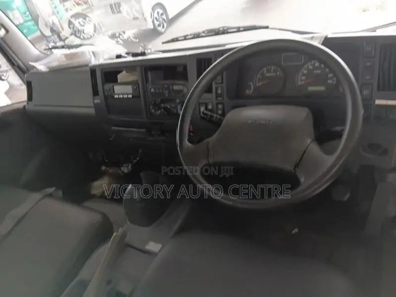 Isuzu Elf NPR 85 Freezer truck 2017