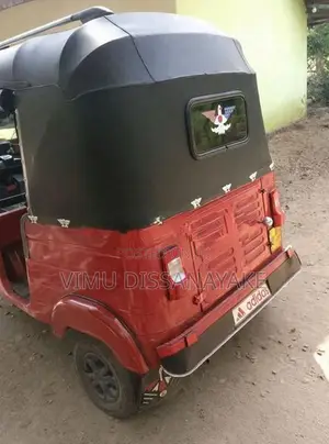 Bajaj RE 2013
