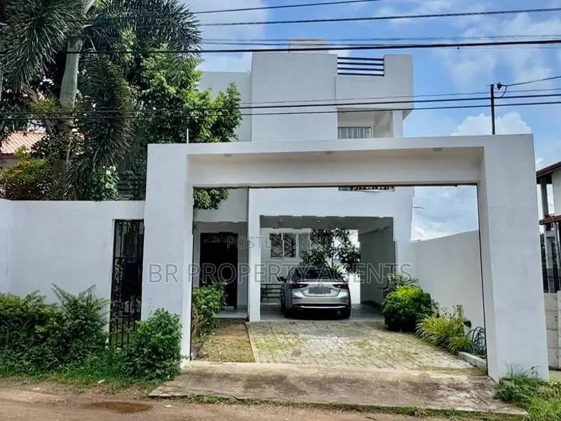 Luxury Two Storey House for Sale in Batakattara, Piliyandala