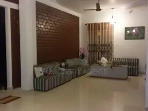 Three Storey House for Sale in Piliyandala