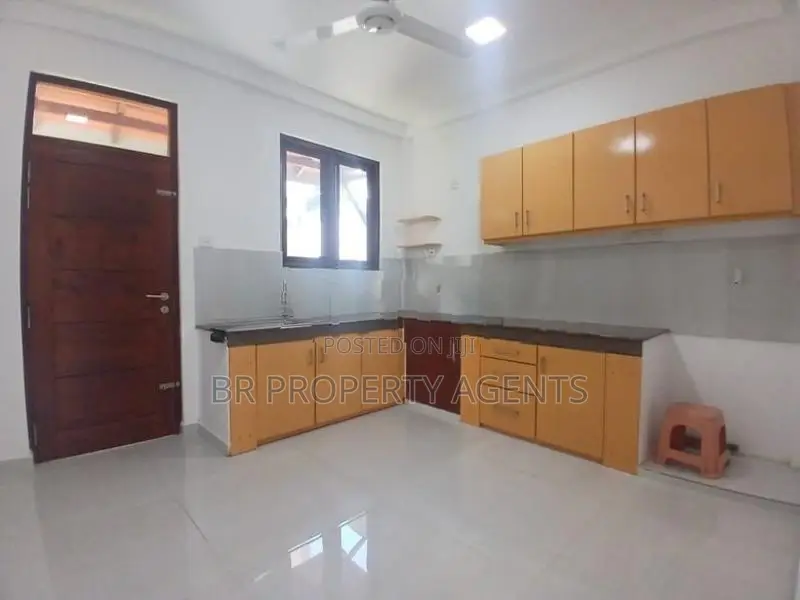 Luxury Two Storey House for Sale in Piliyandala