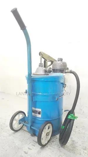 Automotive Oil Injector