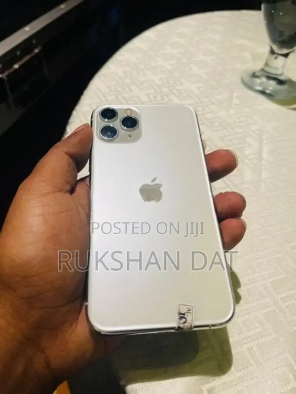 Apple iPhone 11 Pro 256GB (Used)