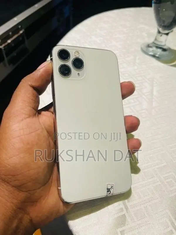 Apple iPhone 11 Pro 256GB (Used)
