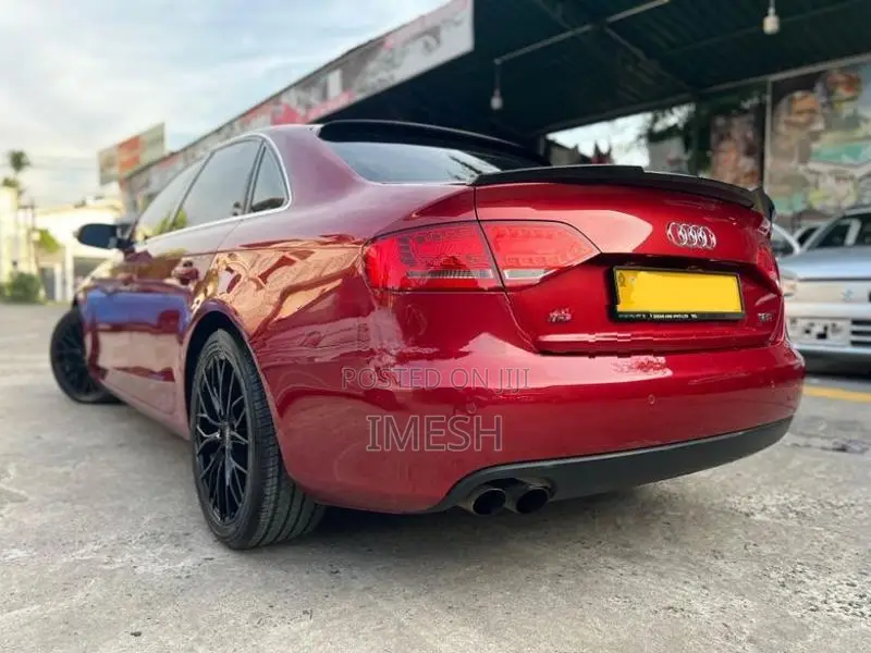 Audi A4 Premium Plus 2011
