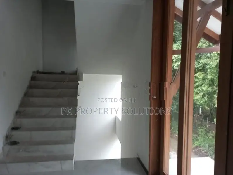 House for Sale in Udahamulla ( File No 107 E)