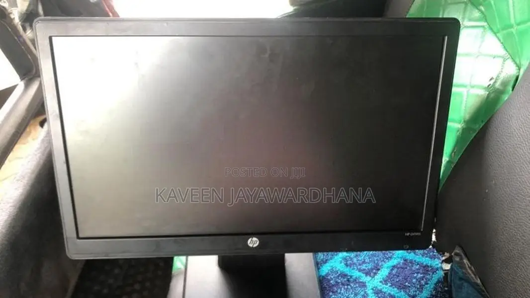HP 19 LCD monitor